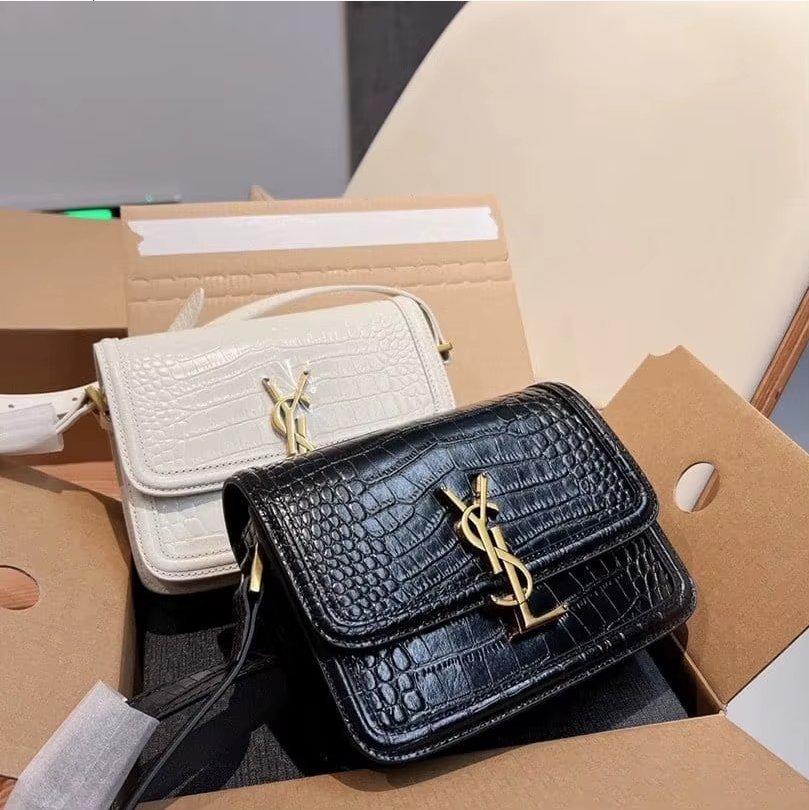 Women Top Grade Travel Handbag