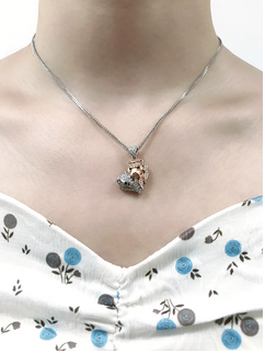 Fashionable Animal Shape